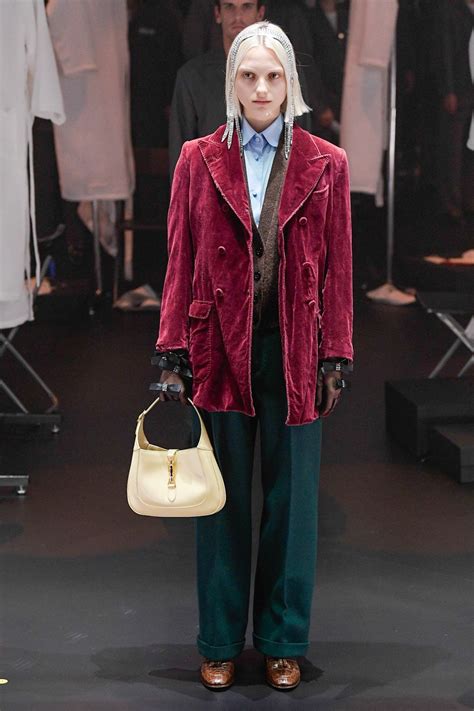 sfilata gucci fw20|See Every Look From Gucci's FW20 Runway Show MFW .